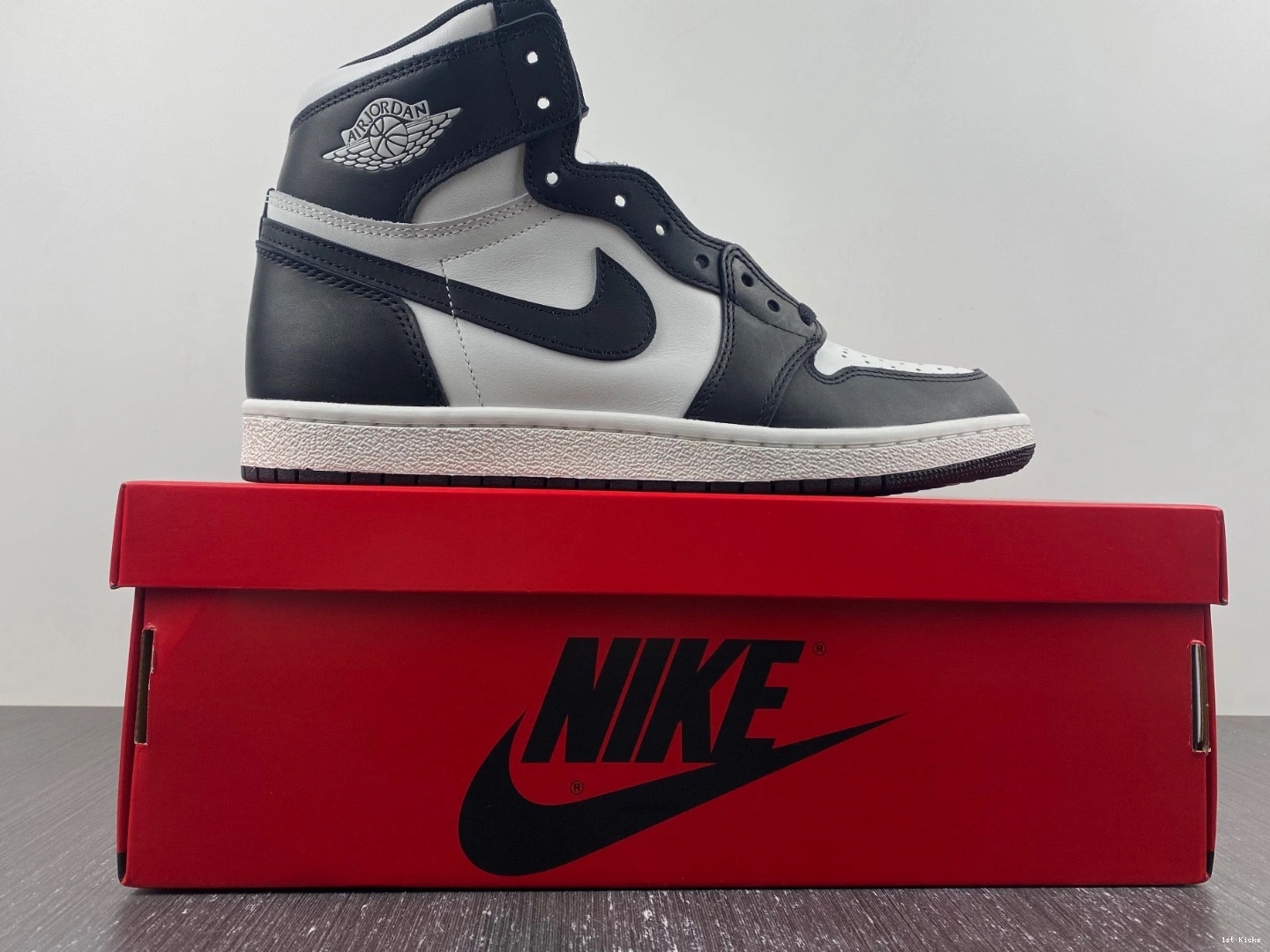 White Jordan High 85 (2023) 1 - Retro Black BQ4422-001 0424